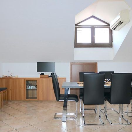 Lovely Apartment Near Canal - Via Foscolo Корсико Экстерьер фото