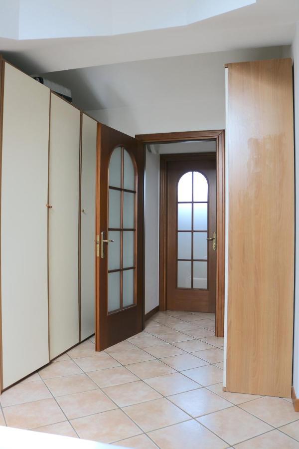 Lovely Apartment Near Canal - Via Foscolo Корсико Экстерьер фото