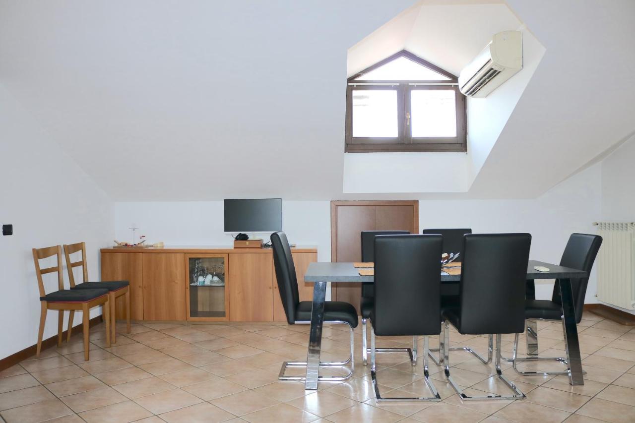 Lovely Apartment Near Canal - Via Foscolo Корсико Экстерьер фото
